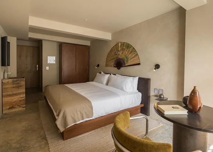 Hotel Oculto 5*
