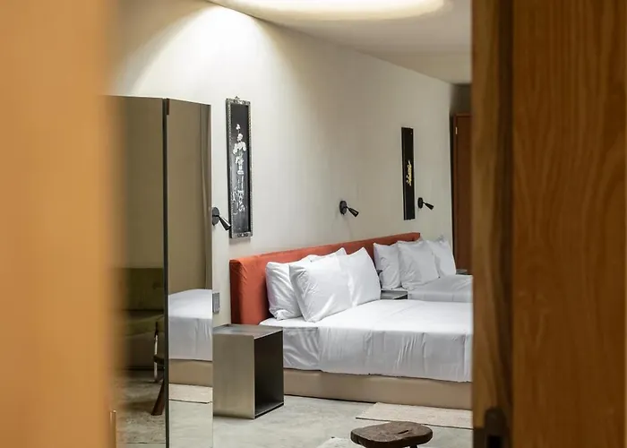 Oculto Hotel